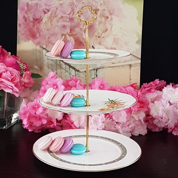 3 Tier Bone China Cake Stand Cupcake Dessert  High Tea Party Tray Christmas Gift - Picture 6 of 11